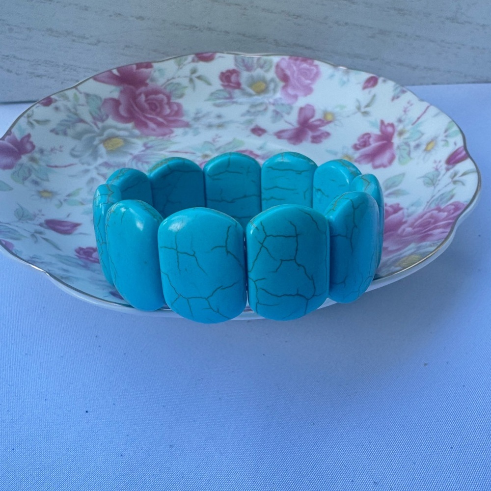 Turquoise Stretch Bracelet - Picture 9 of 10